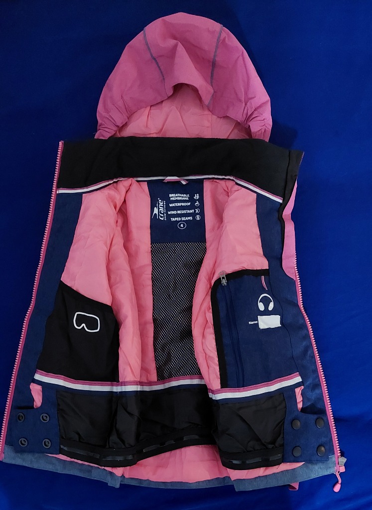 Kaksivärinen hiihtotakki hupulla