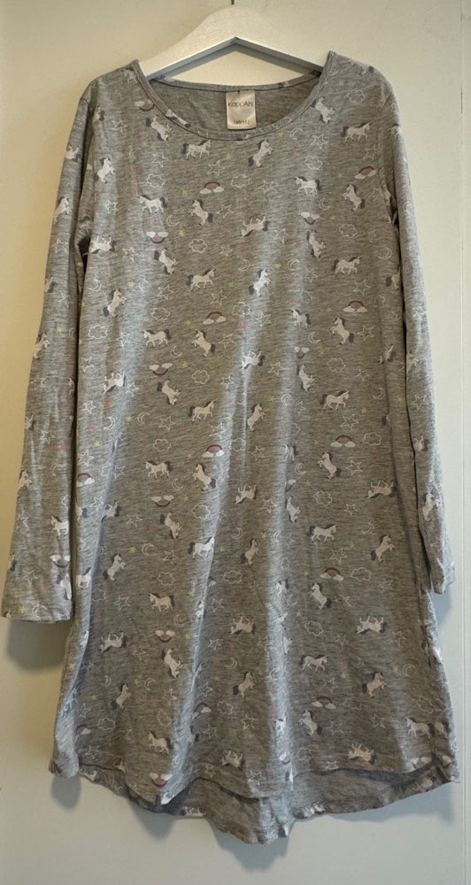 Harmaa yöpaita, 146/152 cm