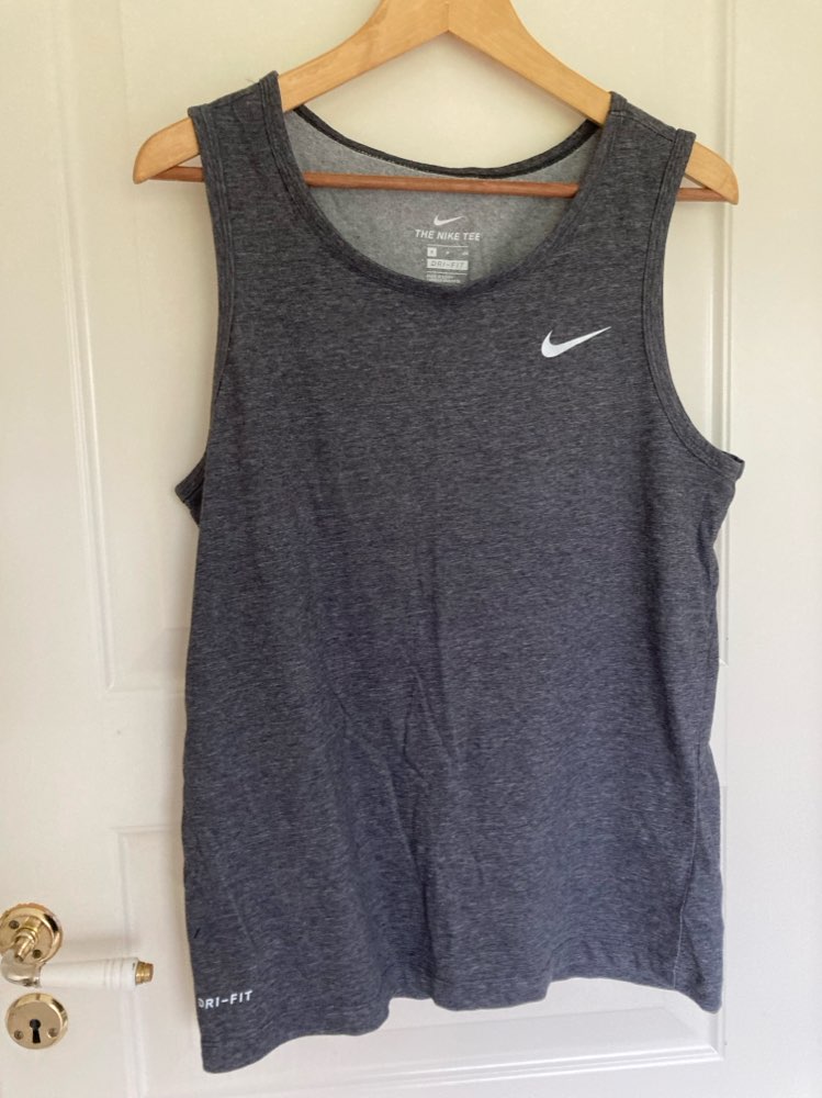 Nike grå singlet S