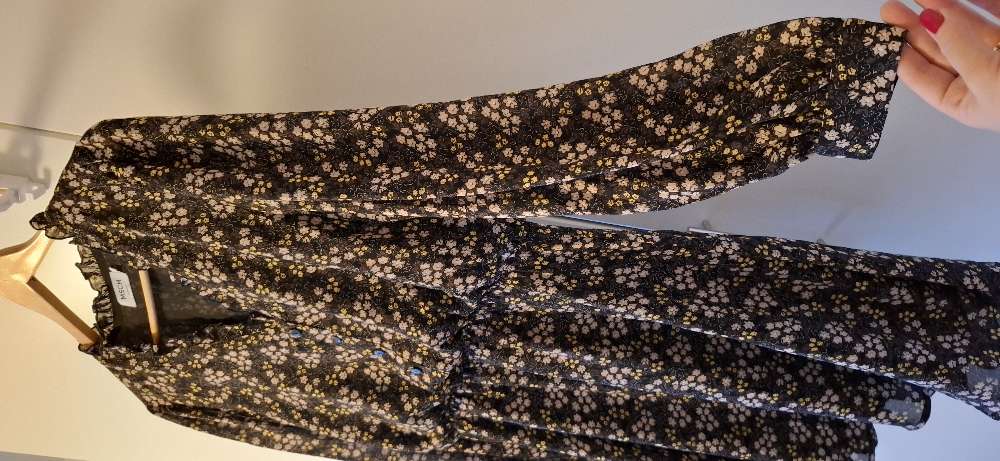 MSCH st. L brúnn blómakjóll