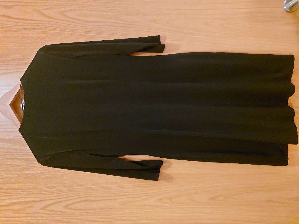 Kjóll Esprit svartur st M