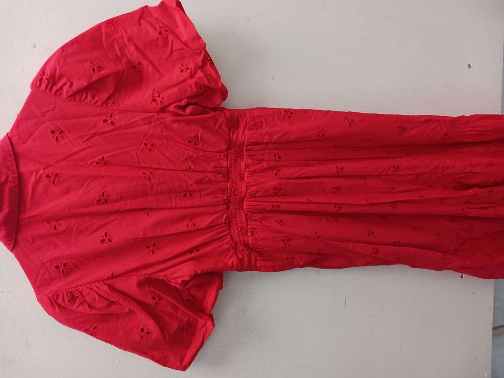 Vero moda punainen mekko S