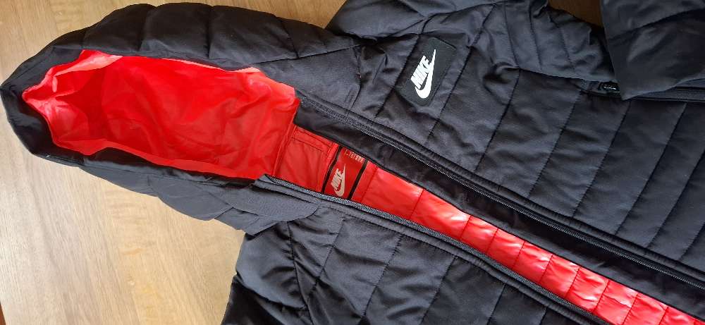 St. 104-110 Nike úlpa svört/bleik