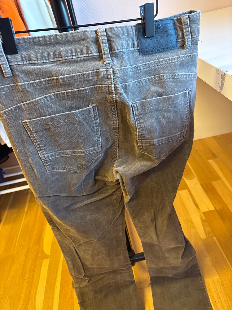Brun kord bukse Mapp