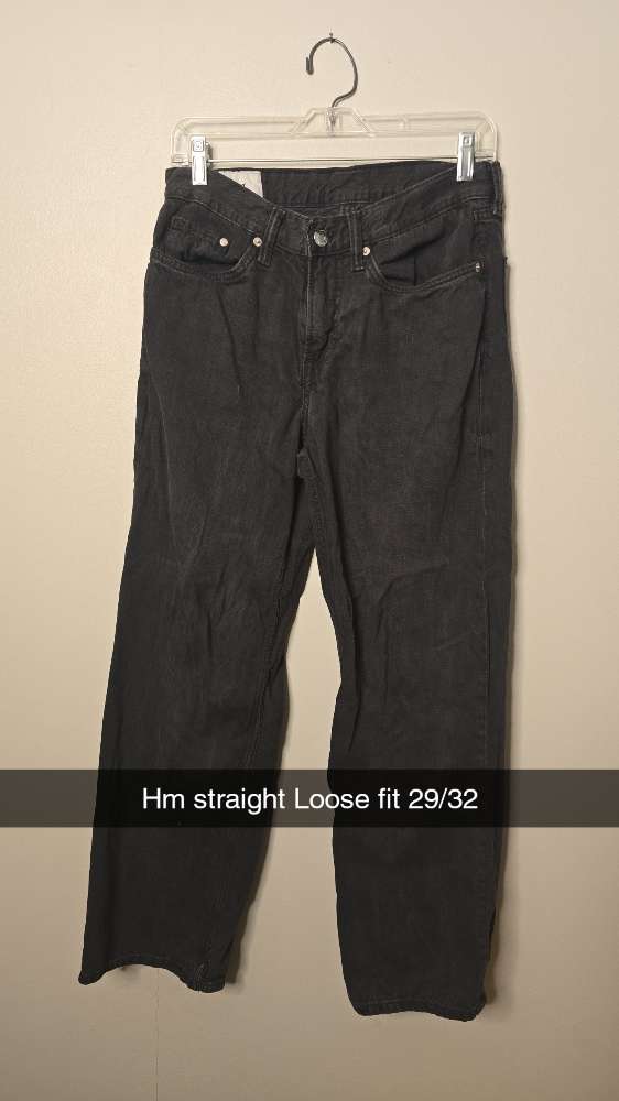 Hm gallabuxur svartar loose fit st 29/30