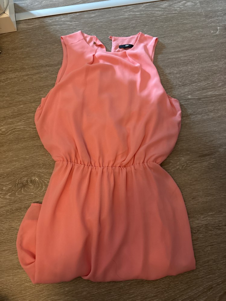 Vaaleanpunainen mekko, H&M