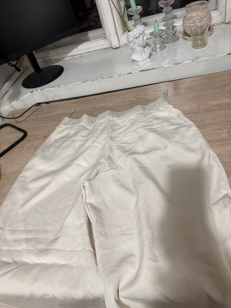 Valkoiset housut XL
