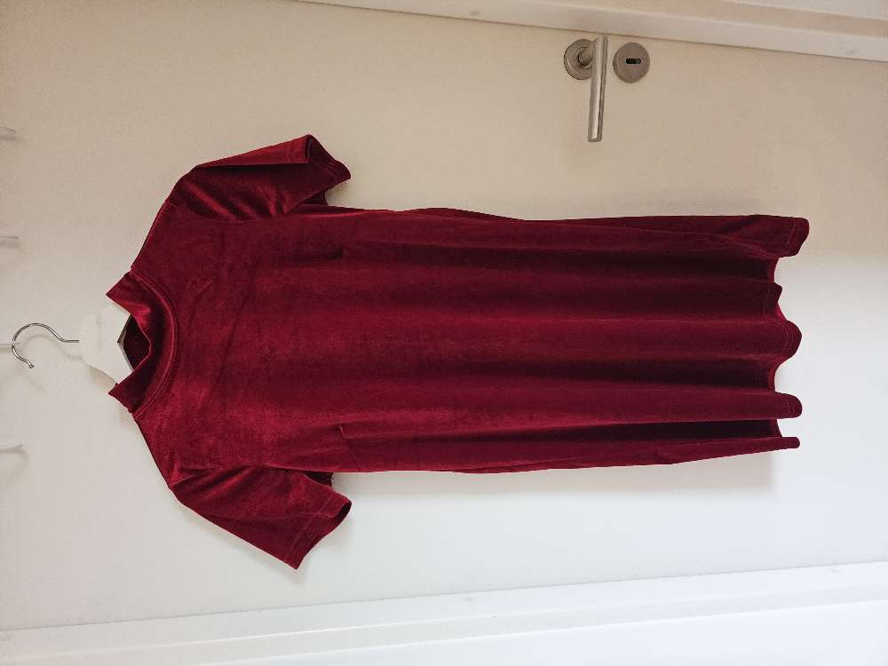 Rød kjole fra Cubus str S