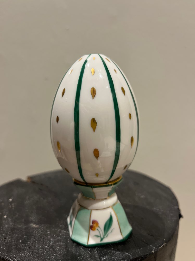 Kukallinen posliinimuna