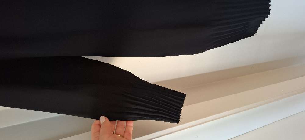 COS st. 40 svartur kjóll