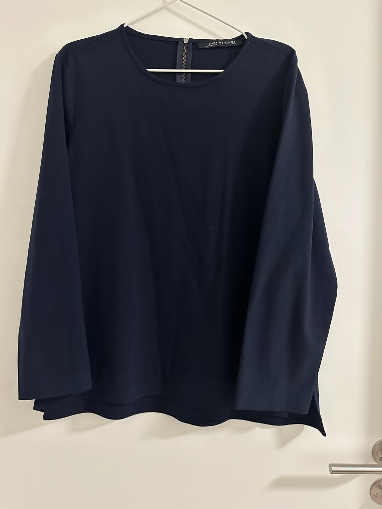 Mørkeblå bluse fra Zara