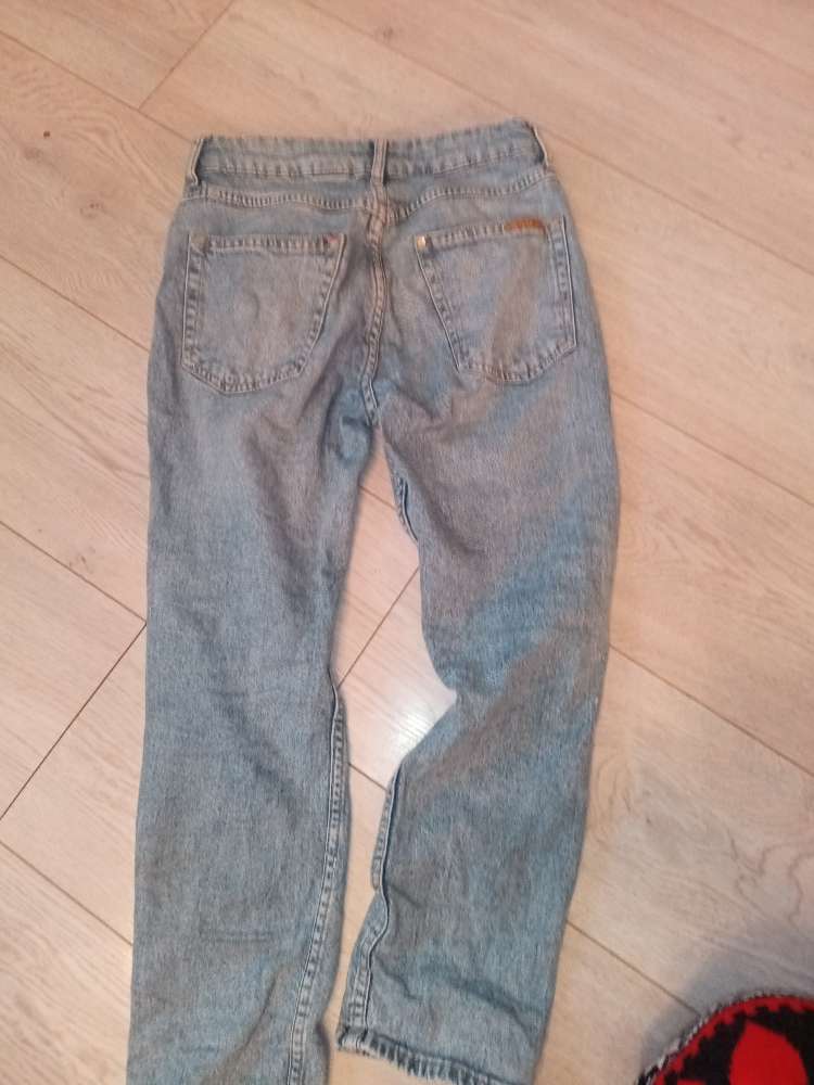 Ljósar gallabuxur St 140.