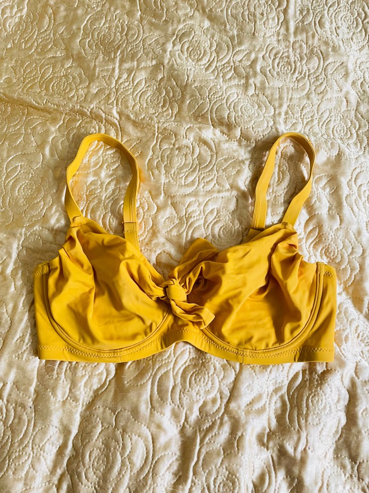 Bikini toppur 80E