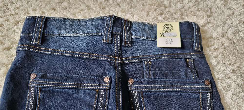 Uudet slim farkut, W25