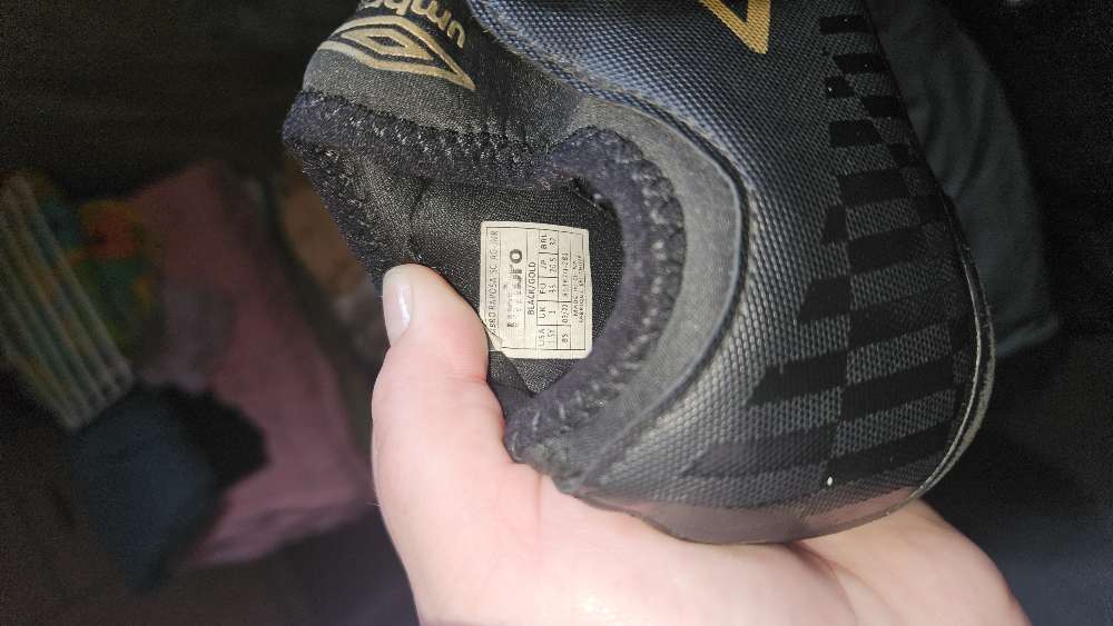 lasten jalkapallokengät umbro