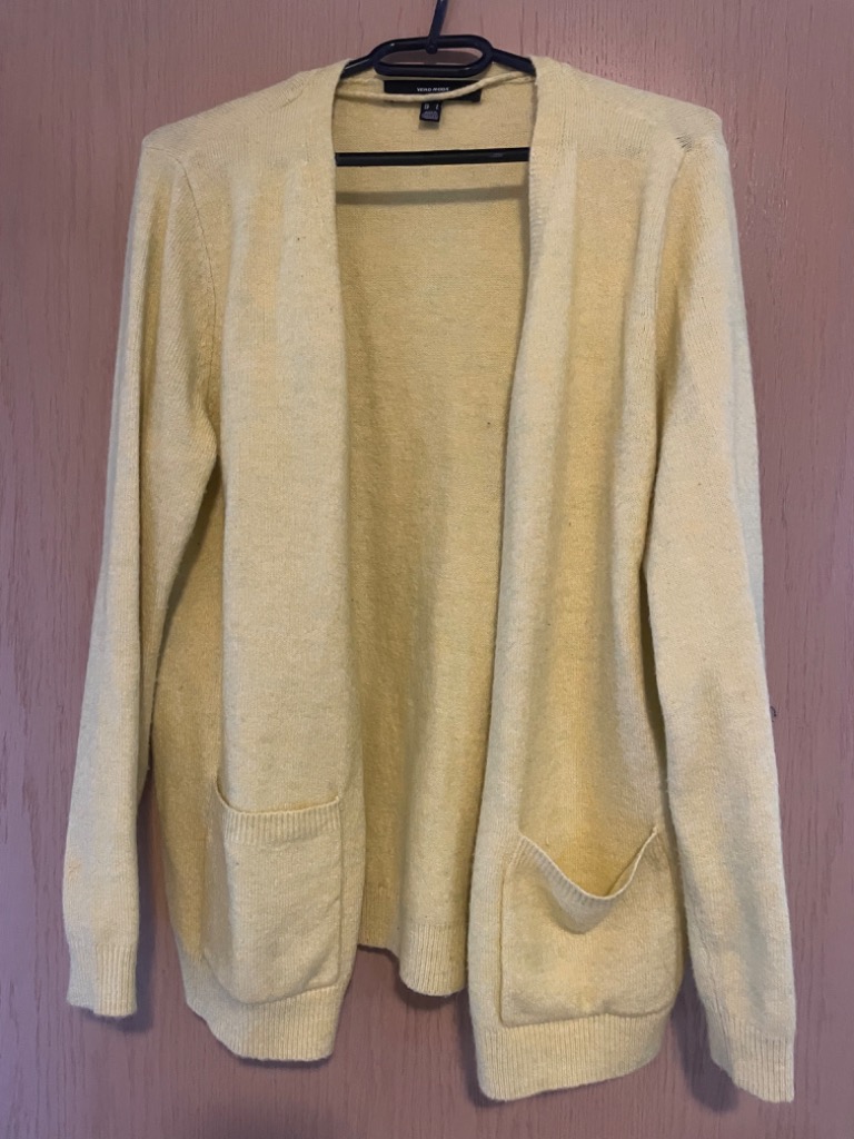 Yellow sweater 