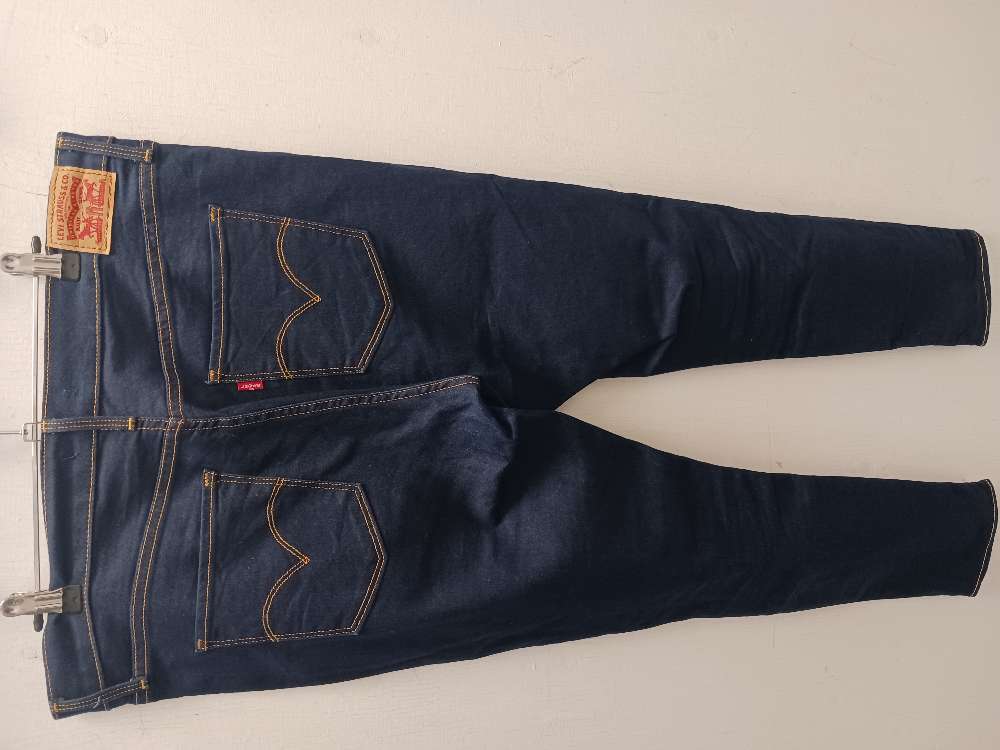 Levis 311 farkut koko 32