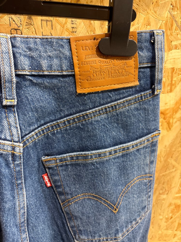 Levi’s Ribcage straight str 26