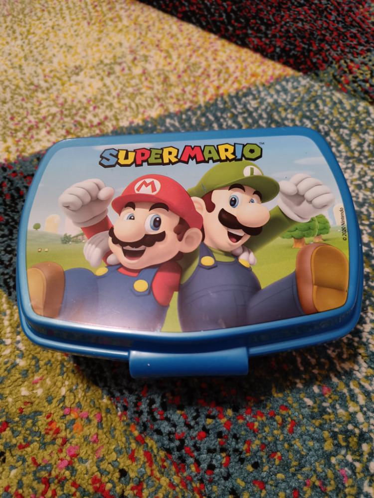 Super Mario eväsrasia
