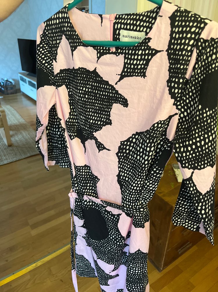 Marimekko vaaleanpunainen mekko 34