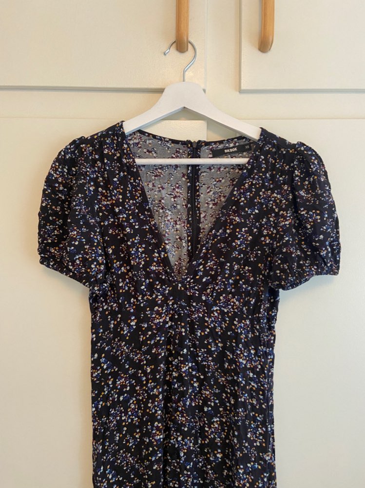 Lang blomstrete kjole str xs(stretchy)