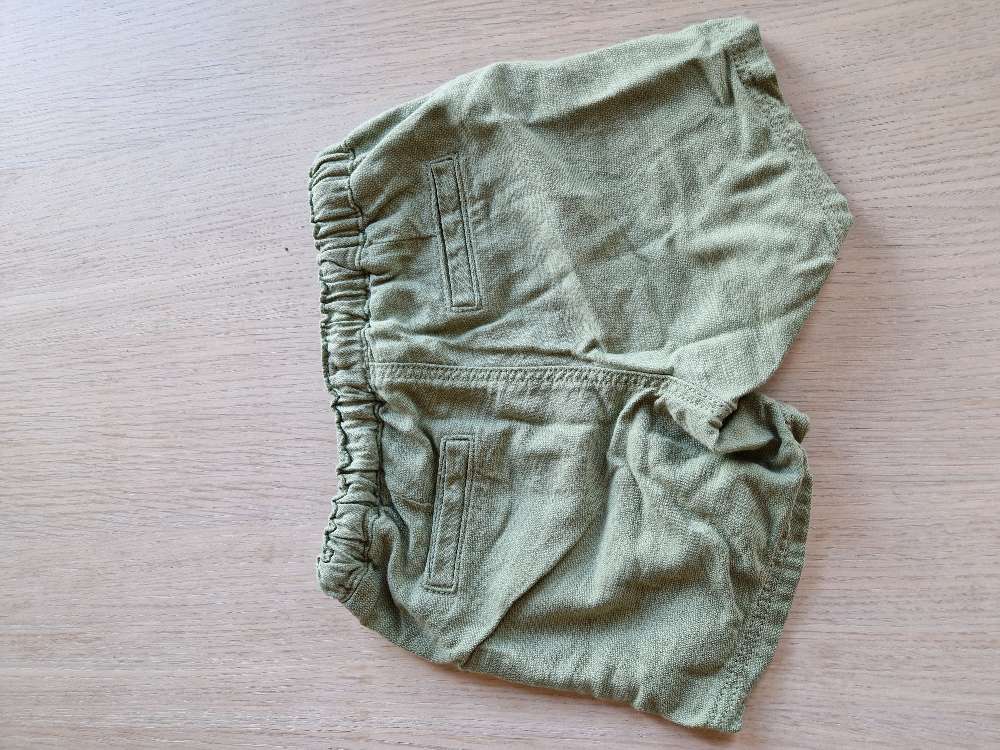 Lys grønn shorts str92