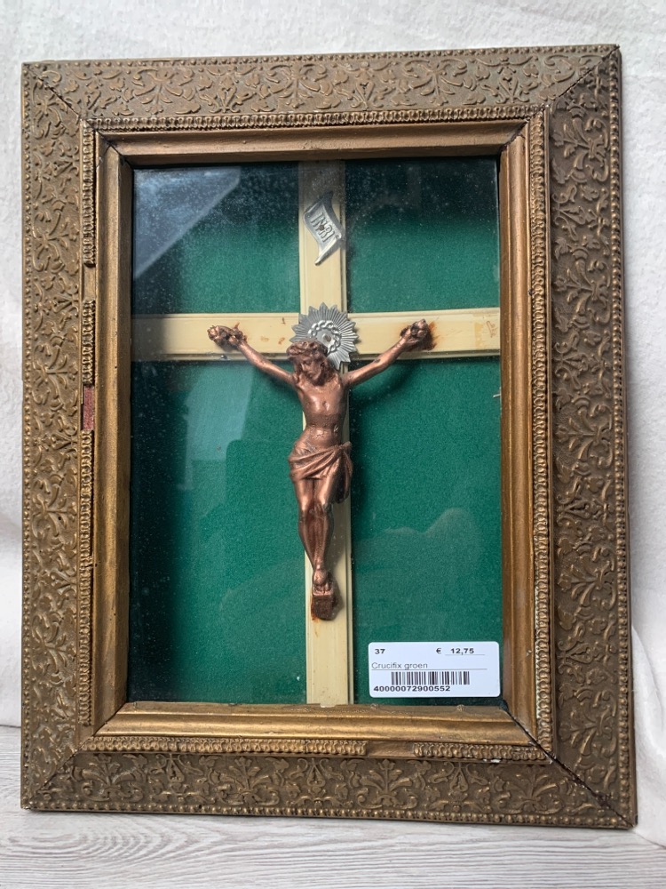 Crucifix in lijst