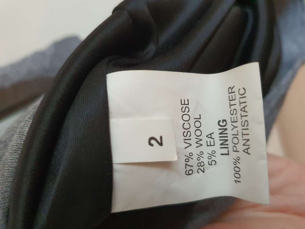 Grå ull kjole strl. L/XL