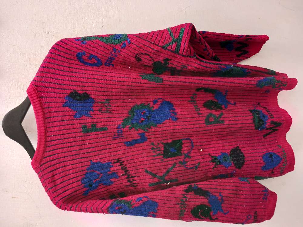 Benetton punainen retroneule n. L