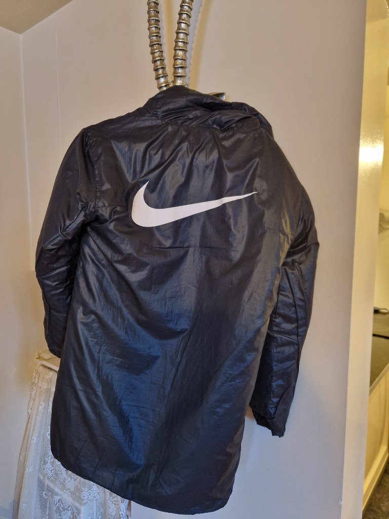 Nike SMALL úlpa hægt að snúa við 