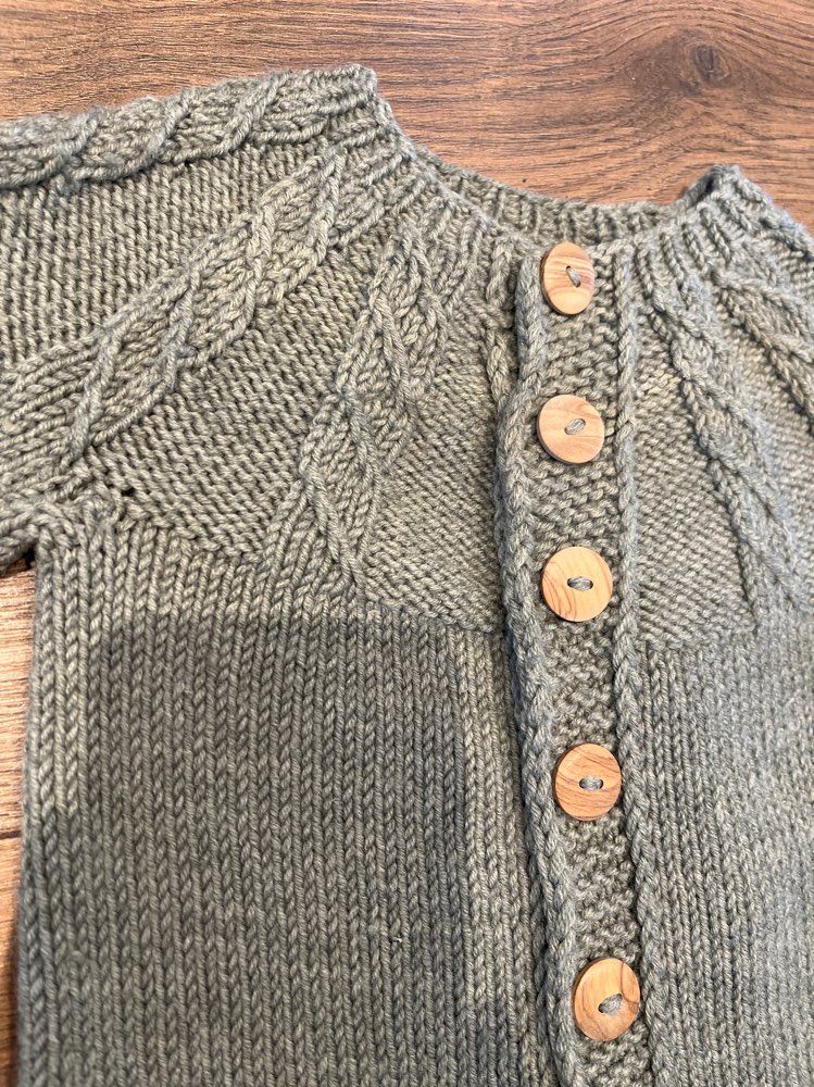 Galli heimaprjónaður St ca 3-6 mán