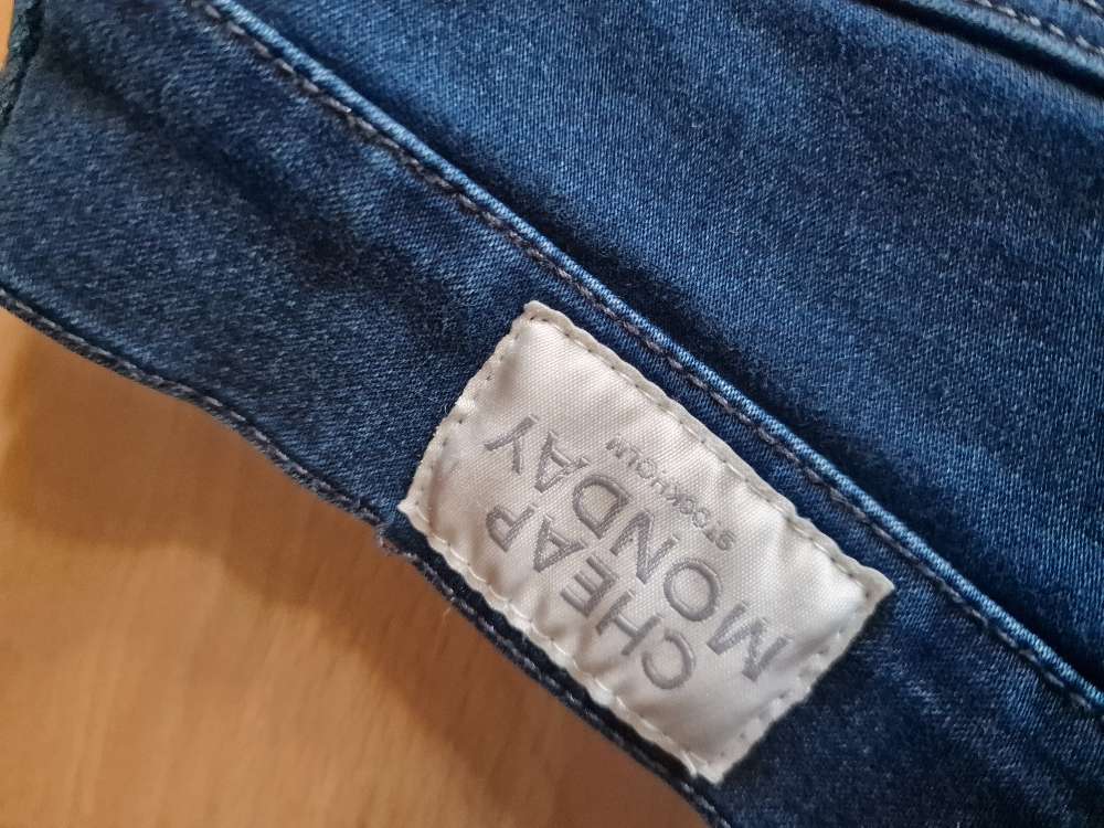 Cheap Monday gallabuxur 