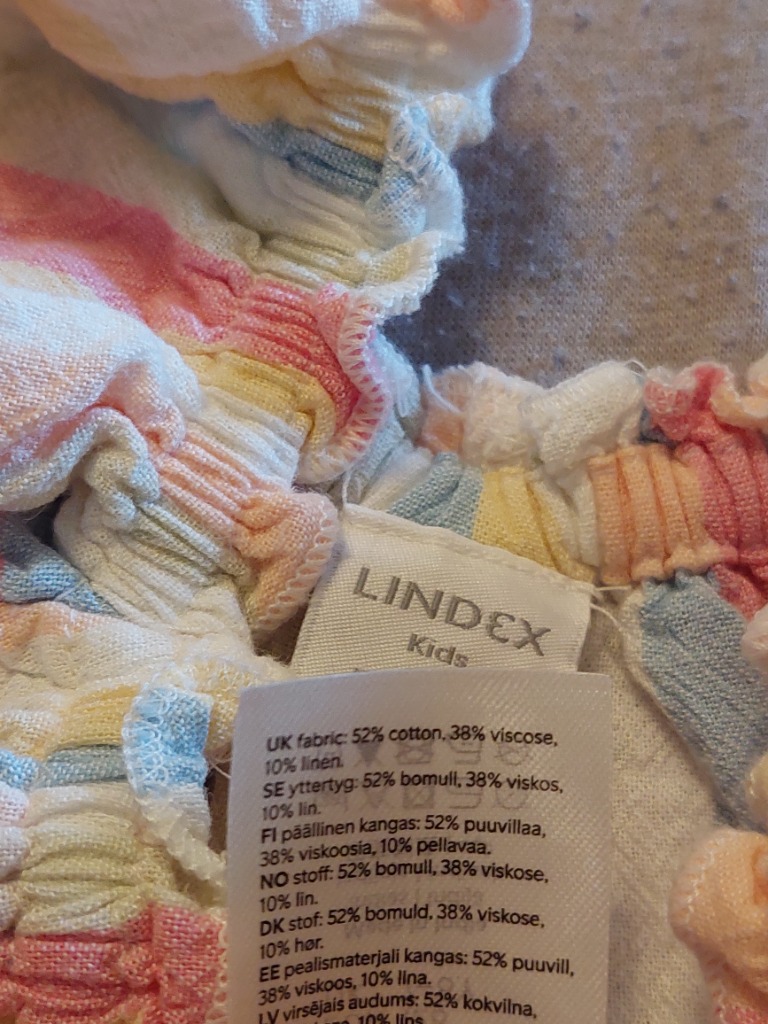 Lindex samfestingur 128