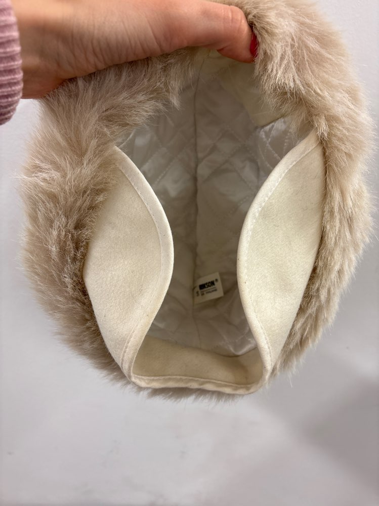 Fredrickson valkoinen hattu, 56