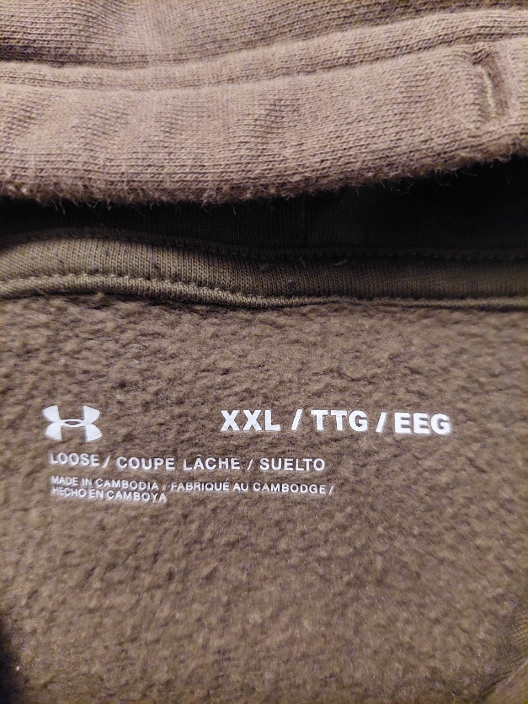 UA hettupeysa XXL
