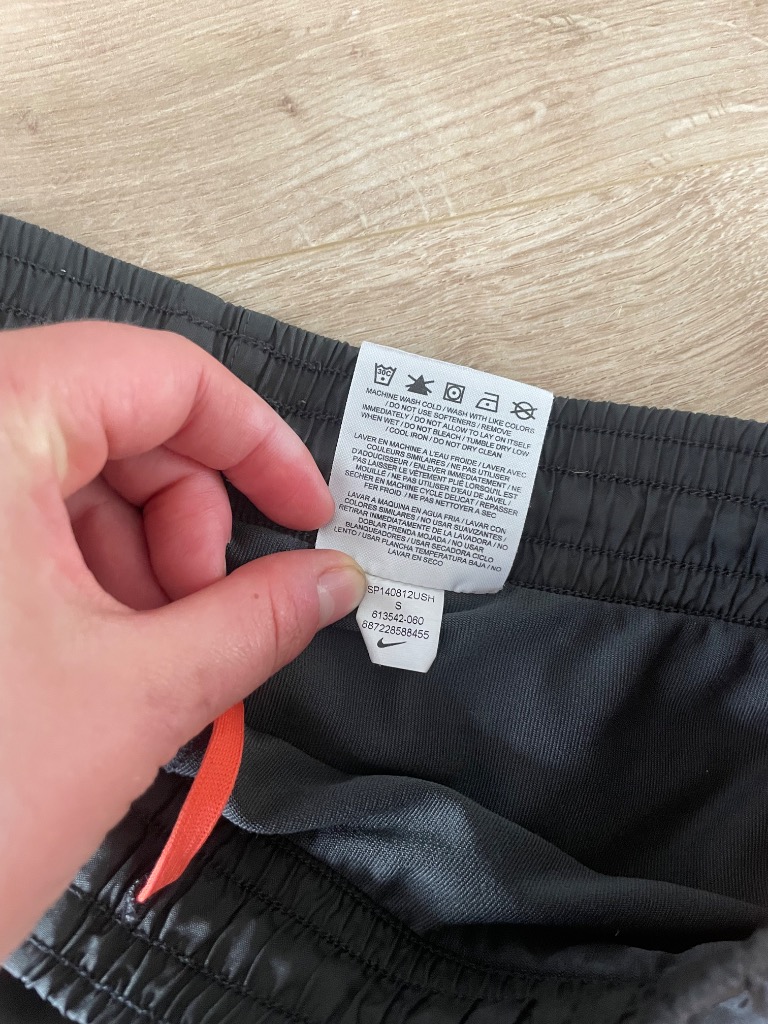 Nike shortsit, S