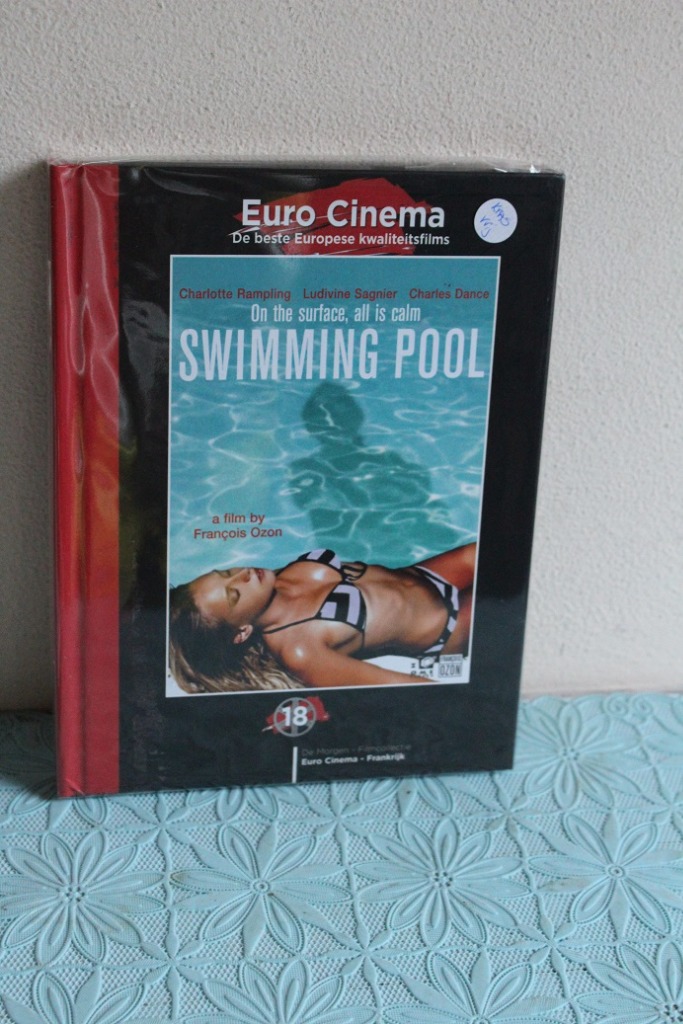 dvd swimmingpool