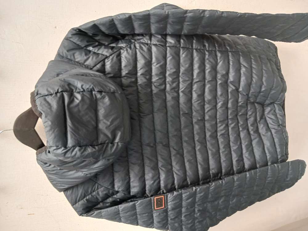 Superdry tum.sin kevyttoppatakki M