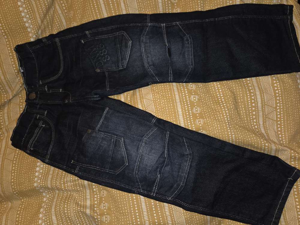 Gallabuxur 5 ára ónotaðar