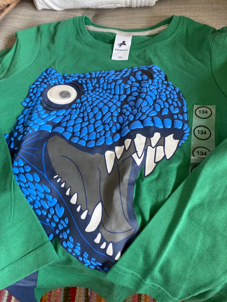 3D Dino trøje str 134 NY