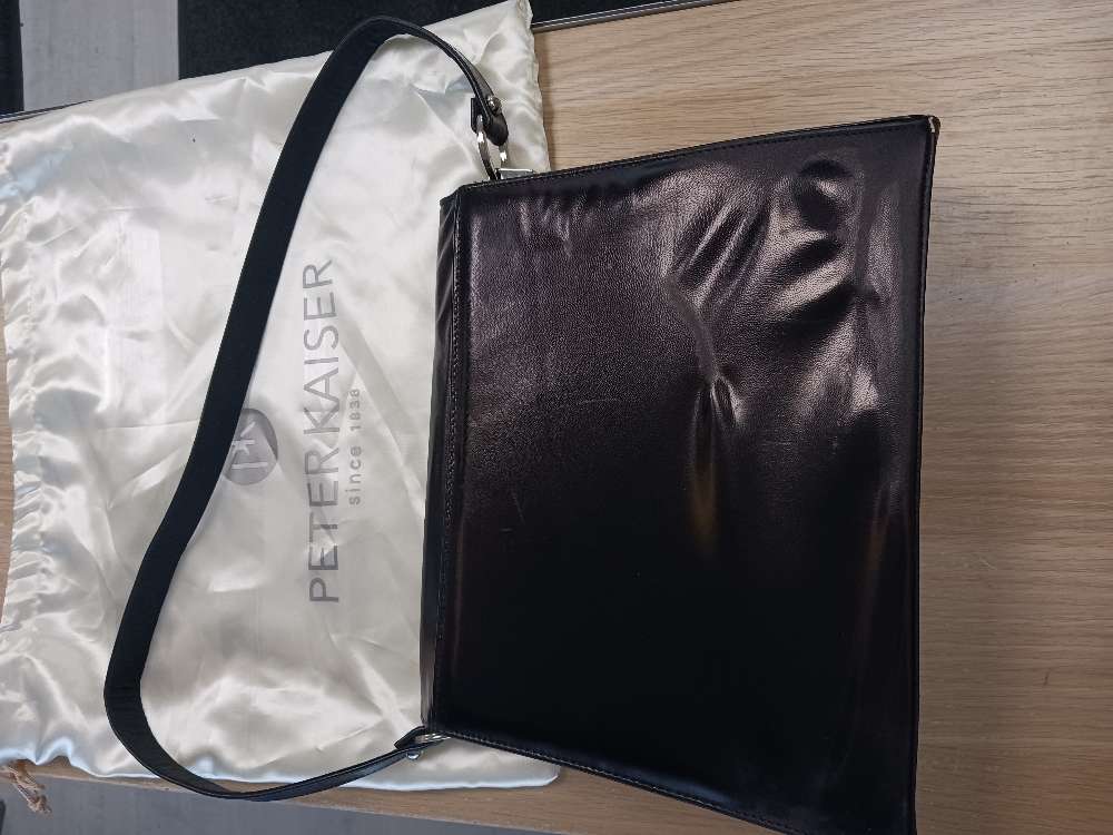 Peter Kaiser musta laukku+dustbag