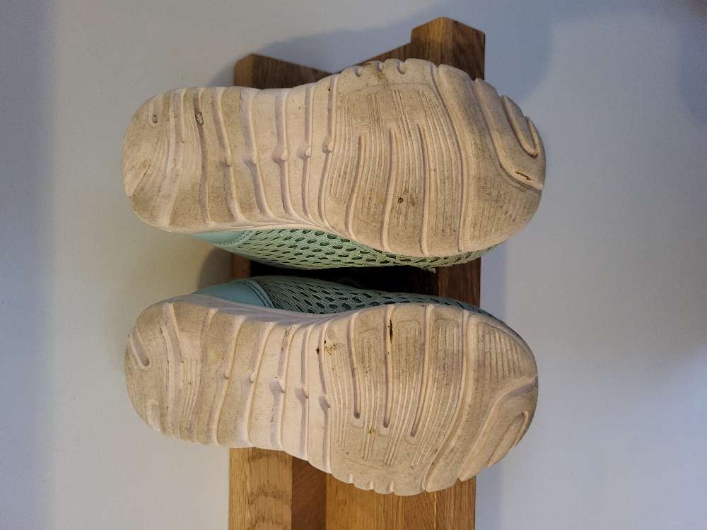 Kangaroo strigaskór st.21