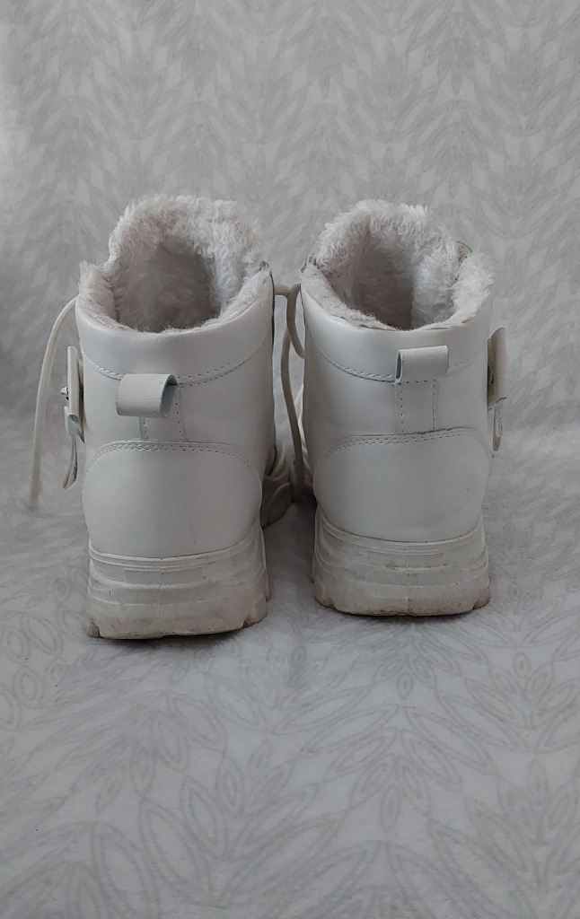 Naisten valkoiset tennarit koko 39