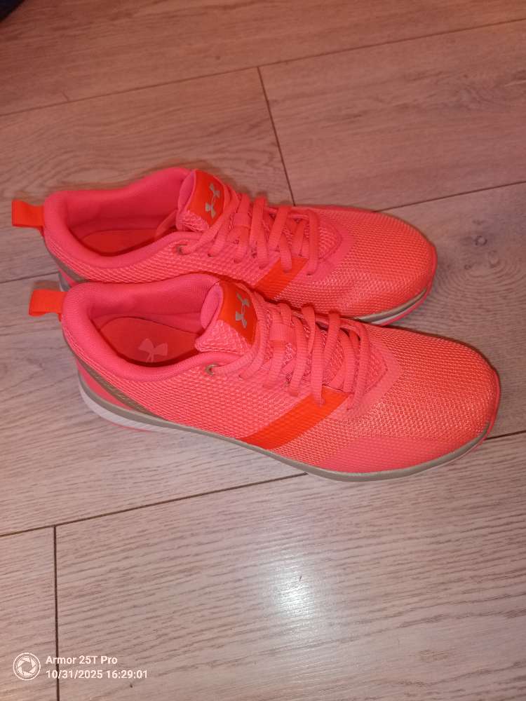 Under Armour St 38,5