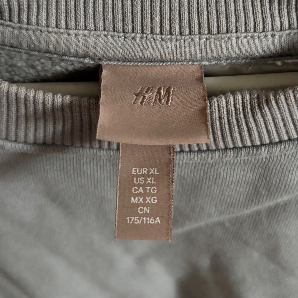 H&M cropattu collari, koko XL