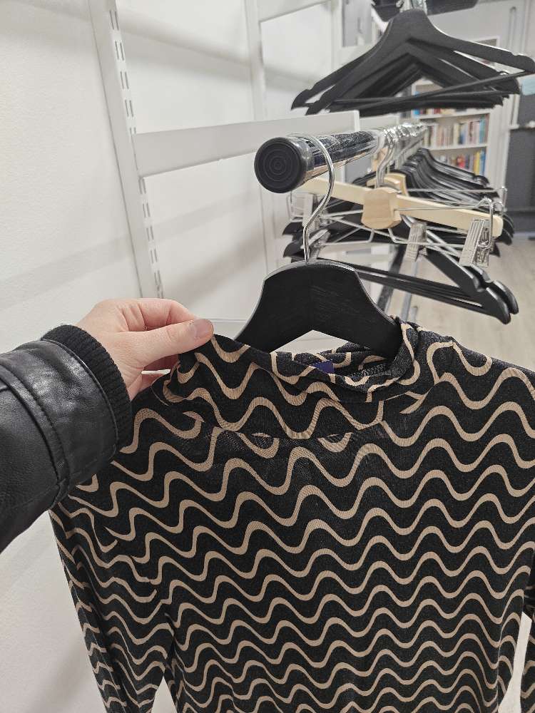 Stradivarius printti poolo, M