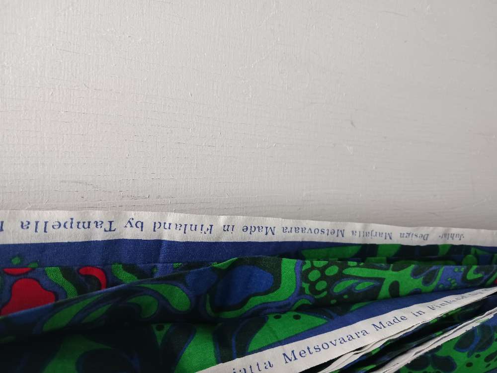 Tampella juhlat retrokangas n. 400x140cm