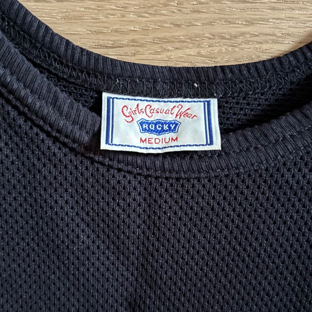 Musta verkkomekko, koko M