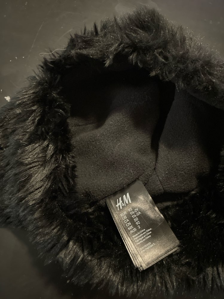 H&M karvahattu 92