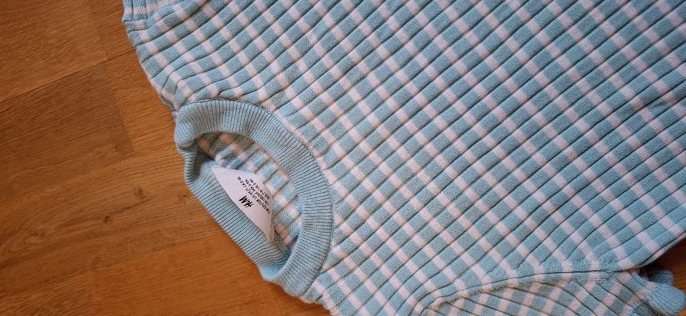 St. 122/128 röndóttur bolur H&M